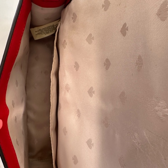 KATE SPADE CROSSBODY RED BAG W/ADJUSTABLE STRAPS & GOLD CHAIN - Picture 9 of 16